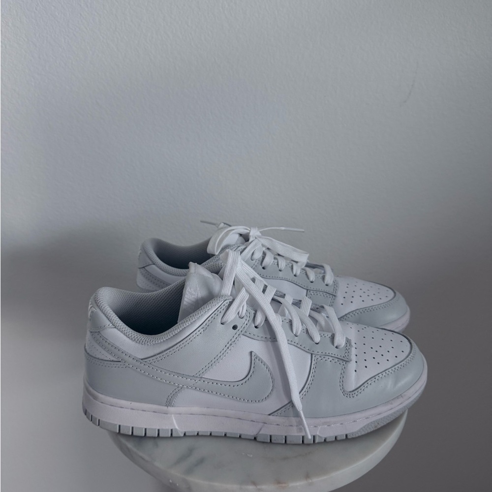 Nike dunk low womens size 8
